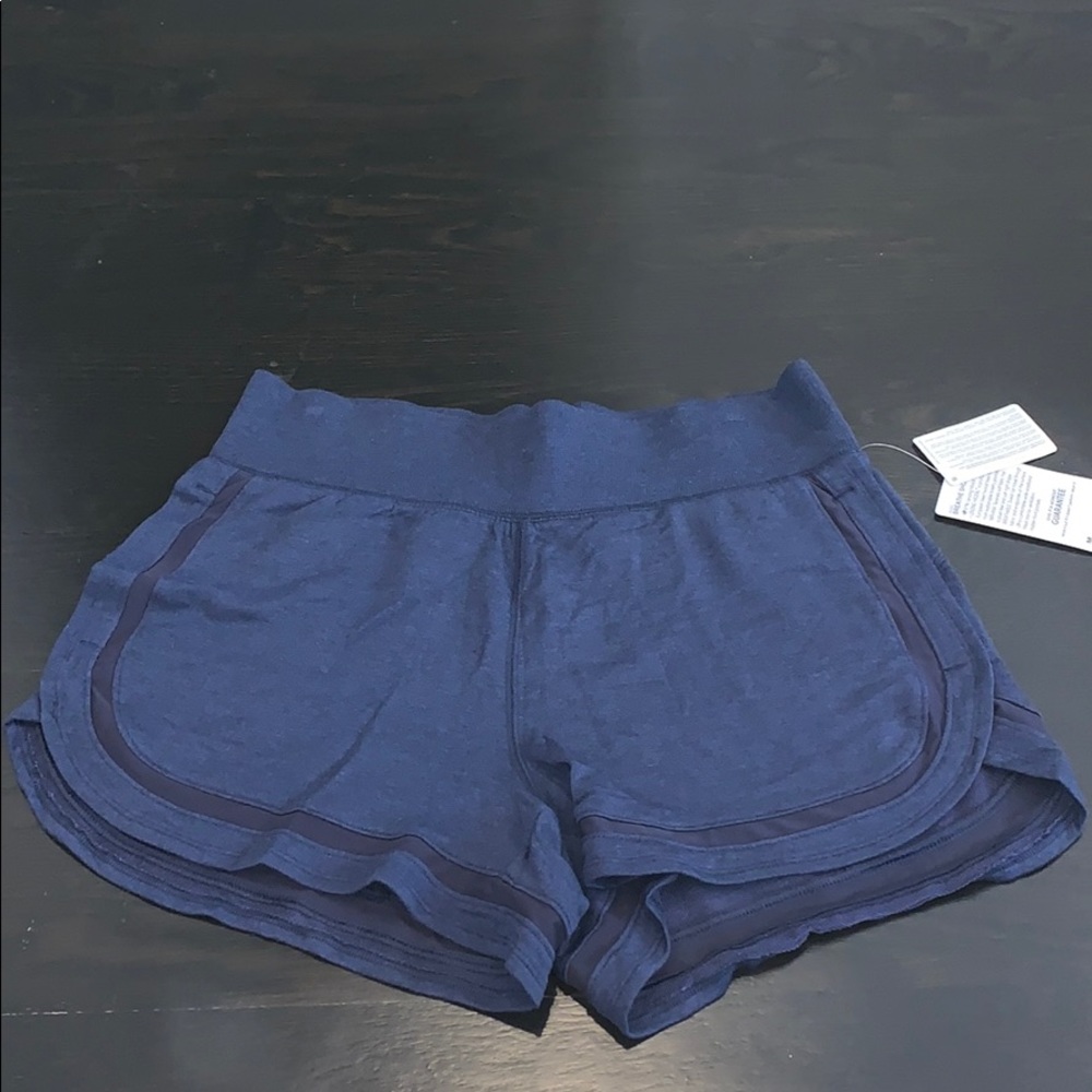 Athleta breathe shortie